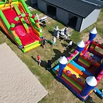 Holiday-camp *