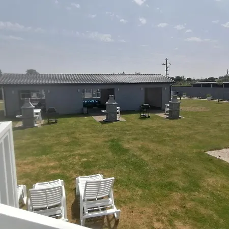 Holiday-camp Lodge *