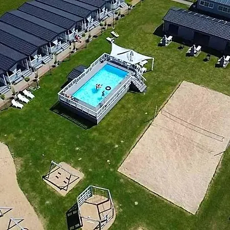 山林小屋 Holiday-camp *