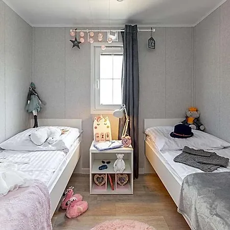 山林小屋 Holiday-camp