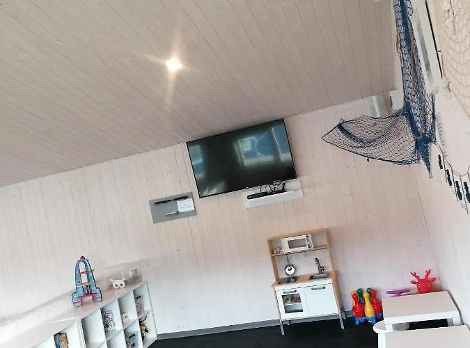 Holiday-camp Lodge *